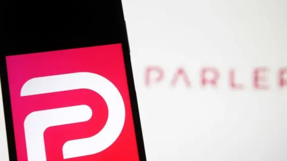 Parler fica off-line após perder hospedagem na Amazon