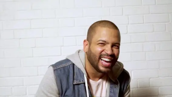 Sabia que Projota é daltônico? Entenda essa condição genética