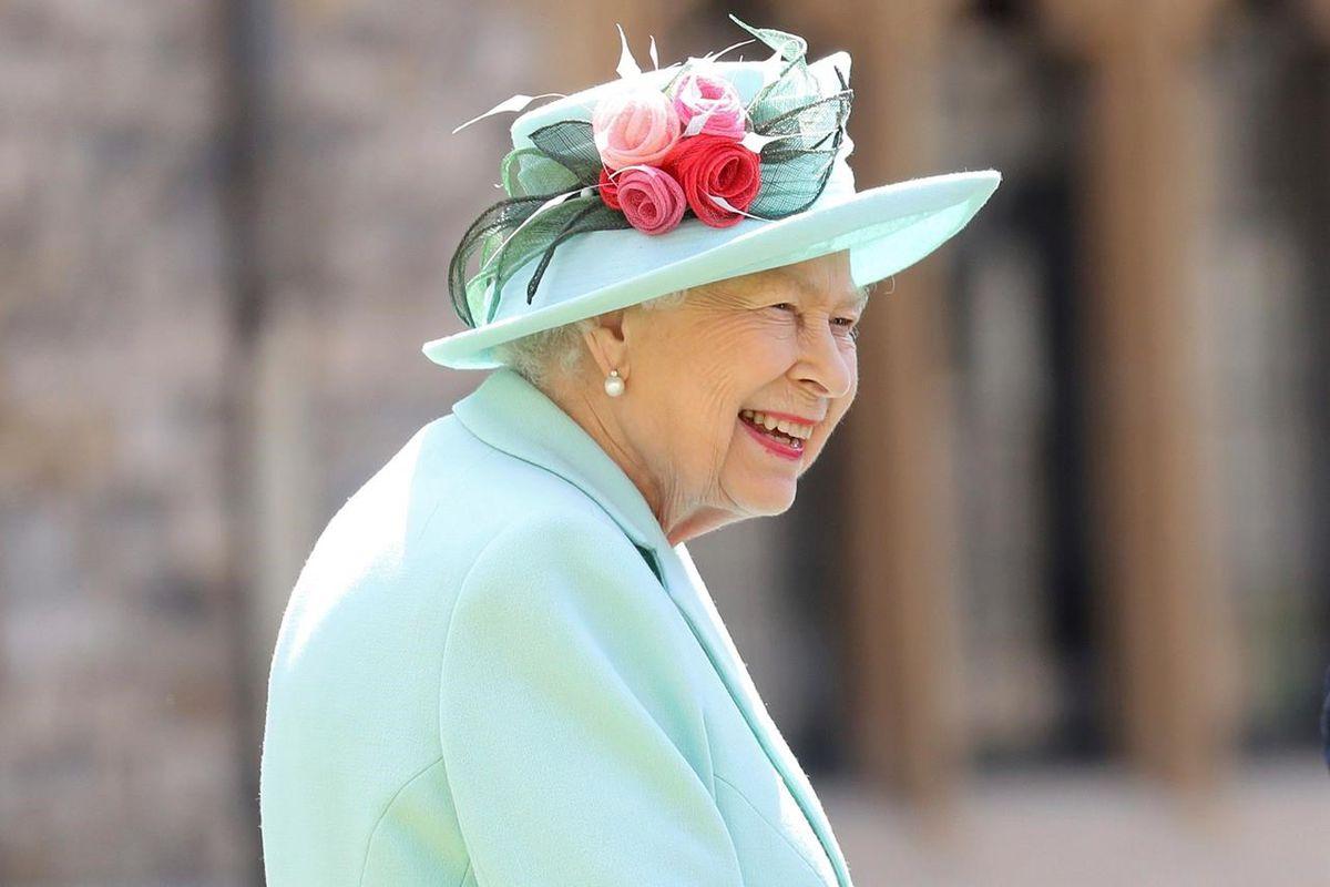 Rainha Elizabeth II recebe vacina