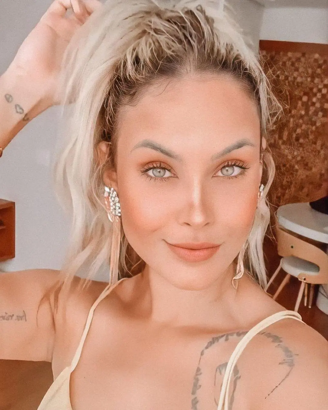 Na imagem Sarah do BBB21