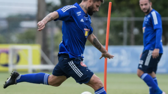 Jogos de hoje na TV: confira as partidas de futebol desta sexta (08)