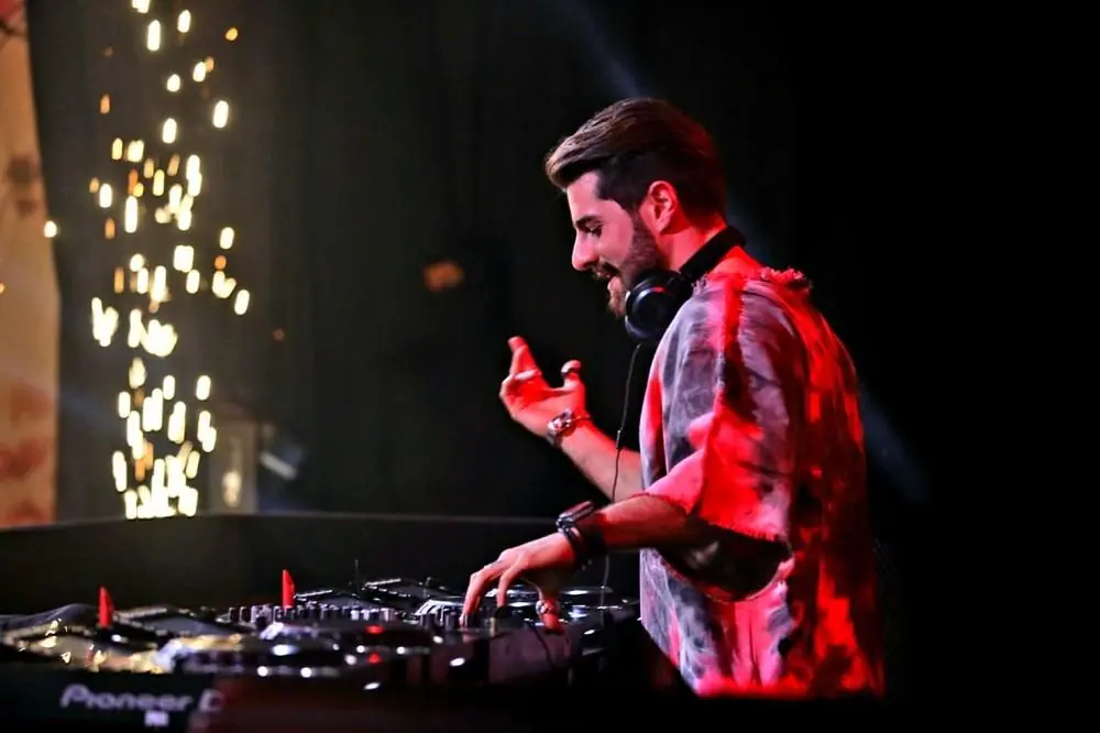 na imagem Alok no BBB20