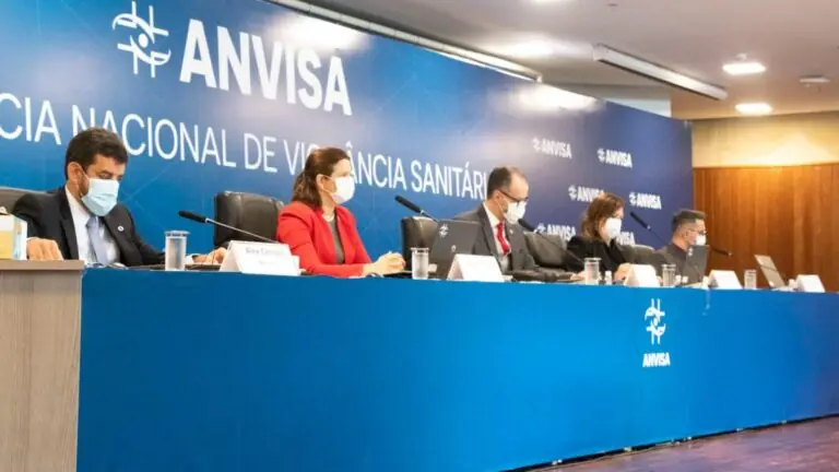 CoronaVac aprovada: Brasil autoriza uso emergencial da vacina