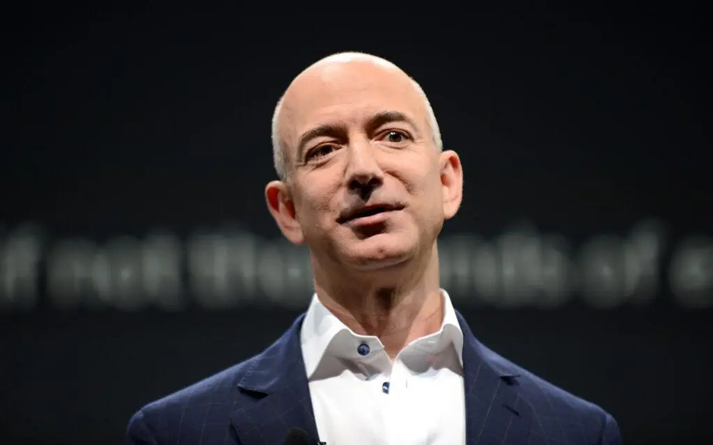 homens mais ricos do mundo em 2021 bilionários da pandemia Jeff Bezos