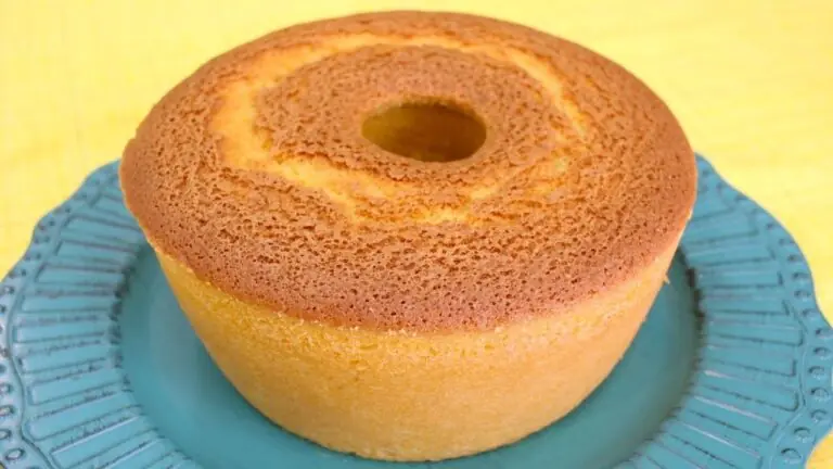 Bolo de Fubá simples: aprenda a receita para o café da tarde