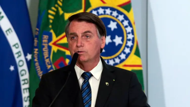 Governo Bolsonaro vai gastar R$ 4,5 milhões em eventos para militares