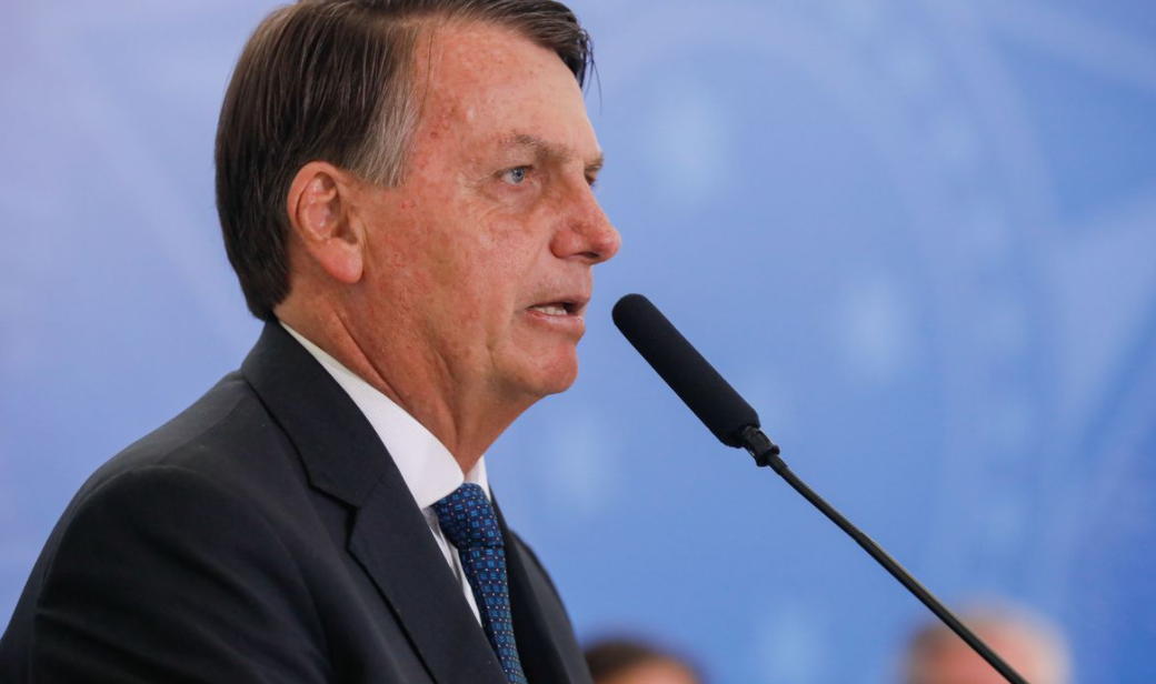 Bolsonaro diz que a Ford “faltou dizer a verdade” sobre saída do Brasil