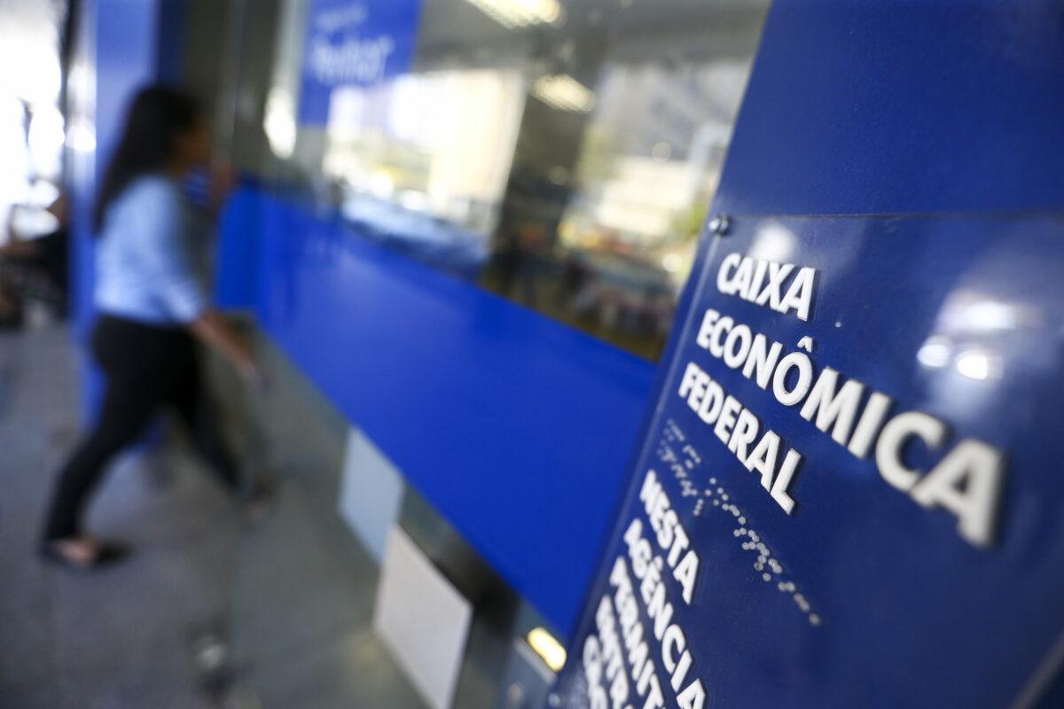 Agência da Caixa. Saque integral do FGTS