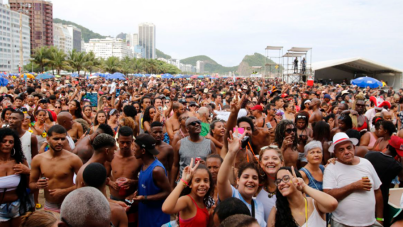 Rio de Janeiro terá carnaval em julho todos os anos