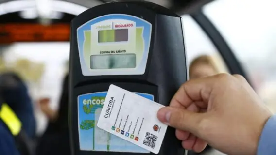 Vale-transporte em dinheiro é permitido? Veja o que diz a CLT