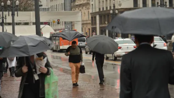 Previsão do tempo SP: temperatura cai em fim de semana de chuva