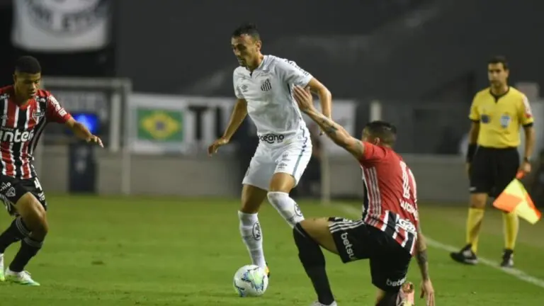 São Paulo x Santos (10/1): saiba onde assistir o clássico e escalações