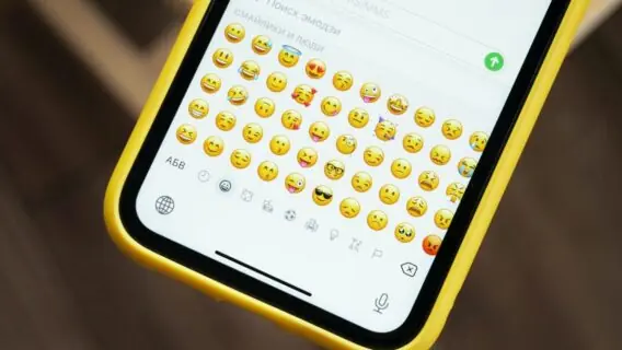 Conheça o verdadeiro significado dos emojis do WhatsApp