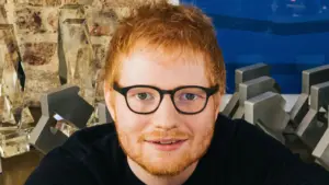 Foto do cantor Ed Sheeran em matéria sobre pessoas pobres que ficaram ricas