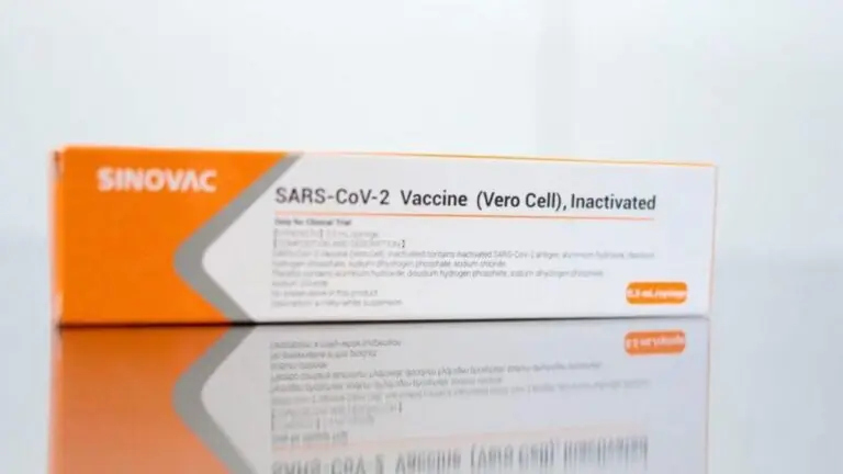 Como vai ser a vacinação contra COVID-19 em todo o país?