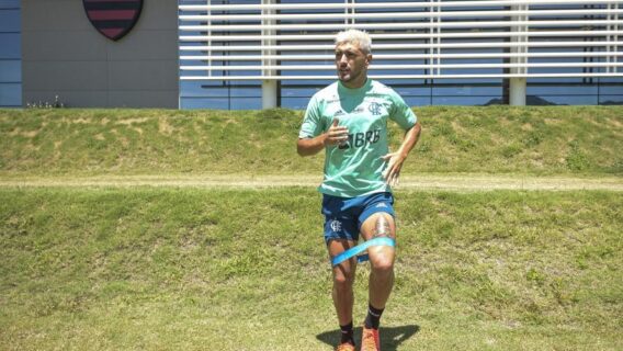 Jogos de hoje na TV: confira as partidas de futebol desta quinta (28)