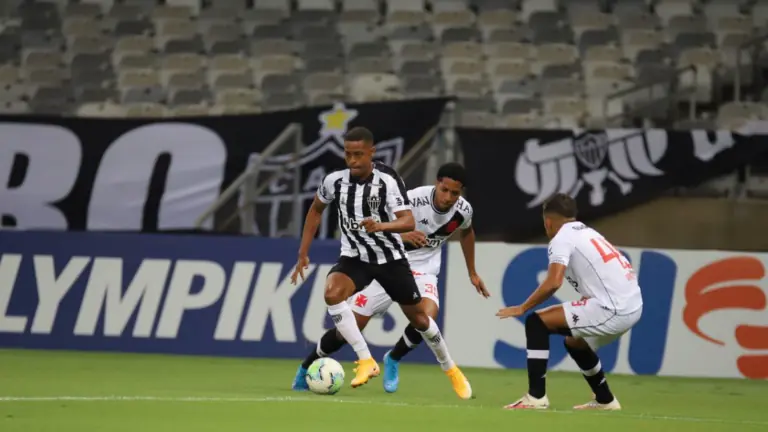 Vasco x Atlético-MG: saiba onde assistir ao vivo e escalações do jogo