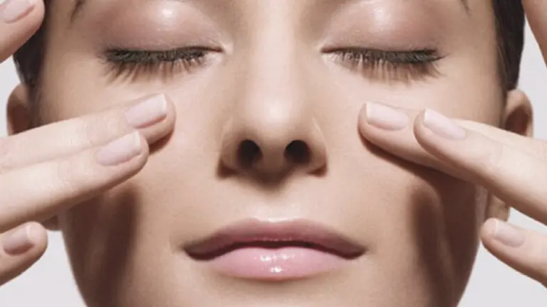 Ginástica facial: melhores movimentos e passo a passo
