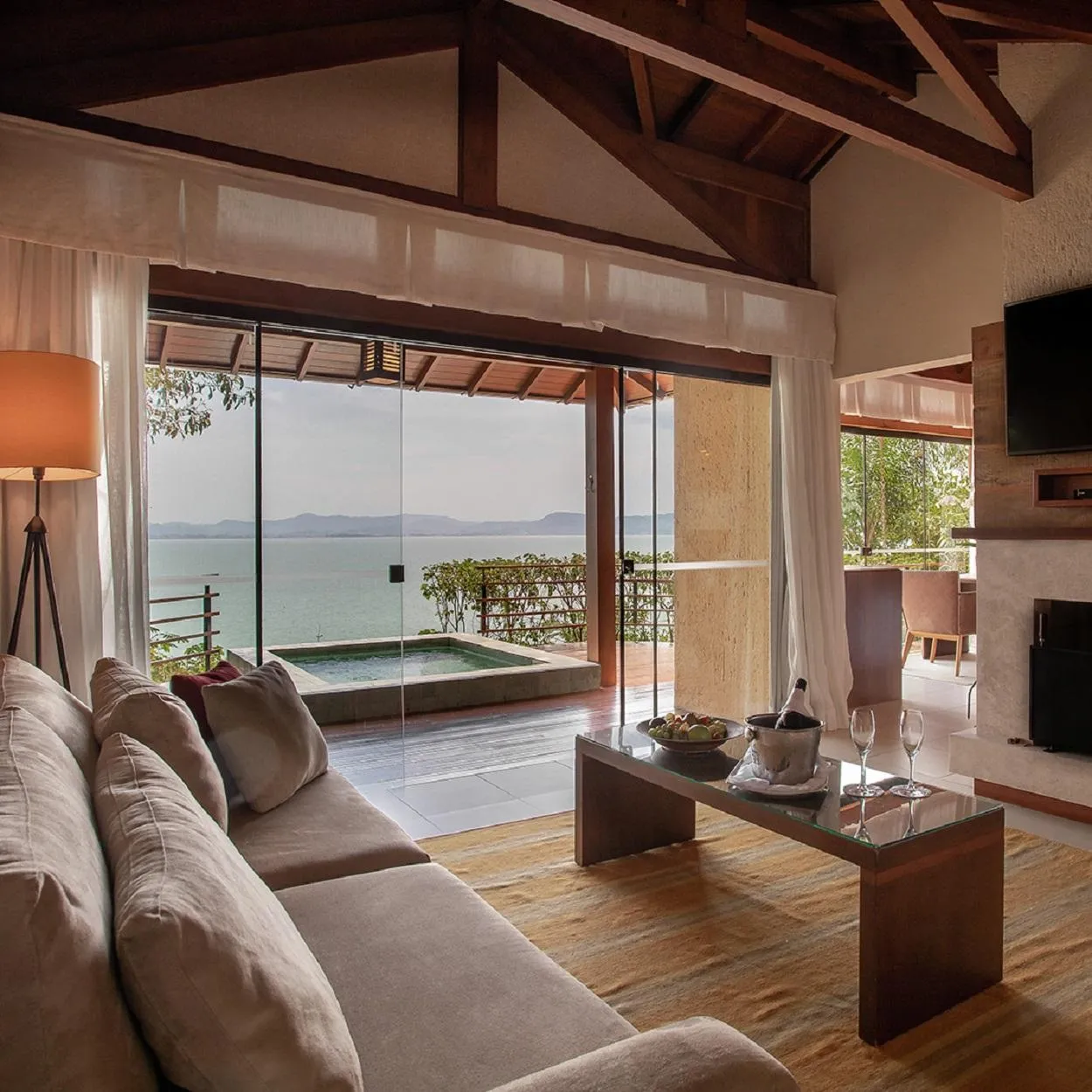  Ponta dos Ganchos Resort 