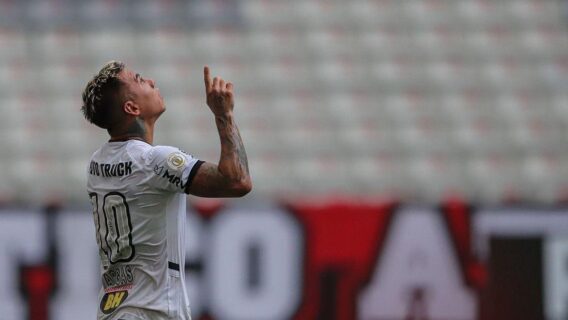 Apesar de lockdown, futebol é liberado em Belo Horizonte