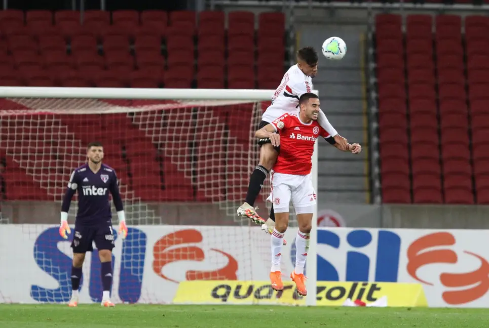 No jogo de ida, São Paulo x Internacional empataram em 1 a 1, no Beira-rio