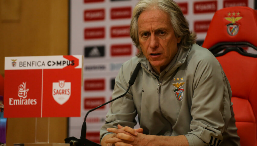 Jorge Jesus pede continuidade do futebol, mas com Europa em alerta por conta da Covid-19