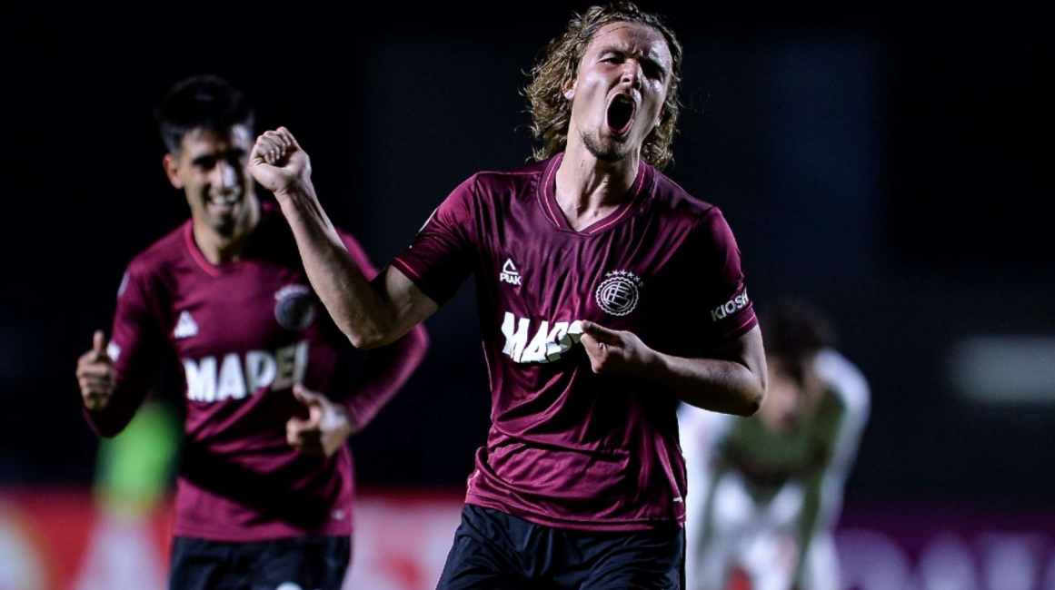 Saiba onde assistir confronto entre Lanús x Vélez pela semifinal da Sul-americana