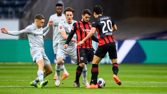 Bayer Leverkusen x Frankfurt: onde assistir ao jogo de hoje (12/01)
