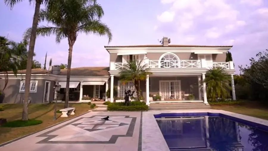 Na imagem mansão Fábio Jr e Fiuk do BBB 21
