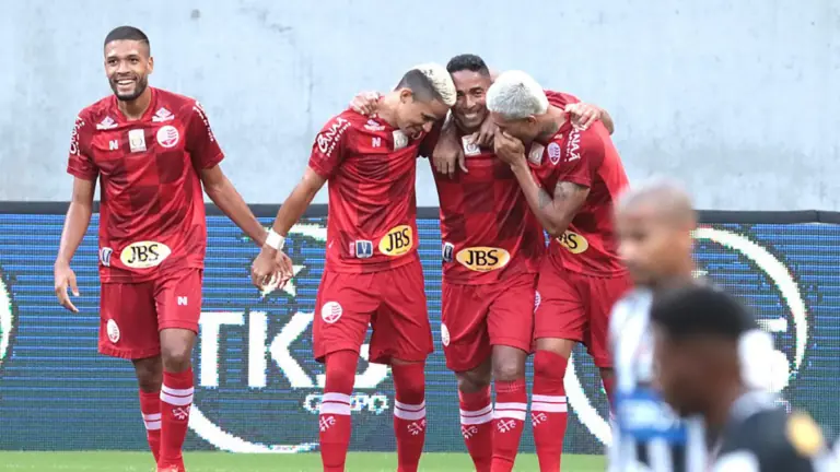 Ponte Preta x Náutico: onde assistir e escalações do jogo da Série B