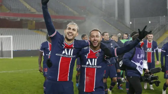 Com gol de Neymar, PSG é campeão da Supercopa da França