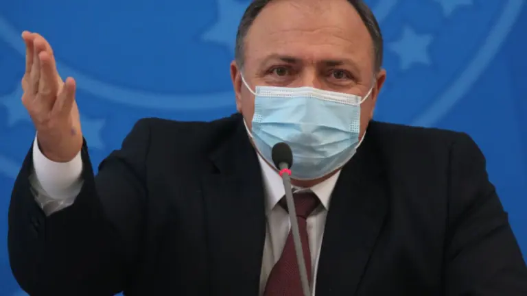 Quem deve substituir Pazuello no Ministério da Saúde?