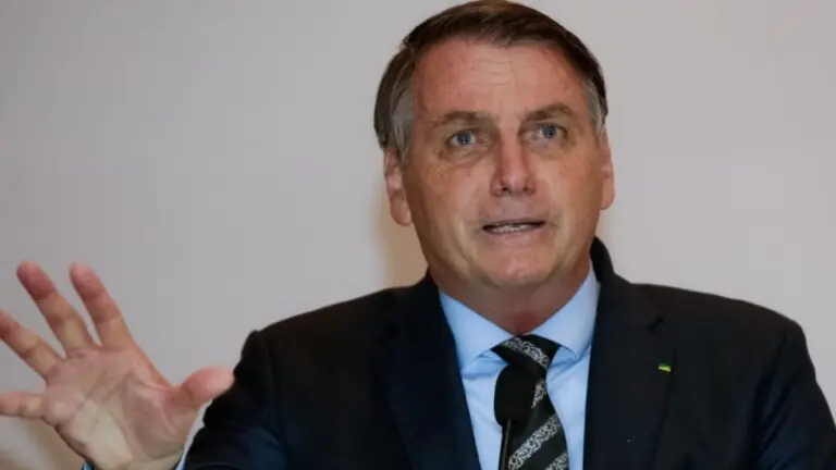 Bolsonaro exigiu que Ludhmila Hajjar não fizesse lockdown