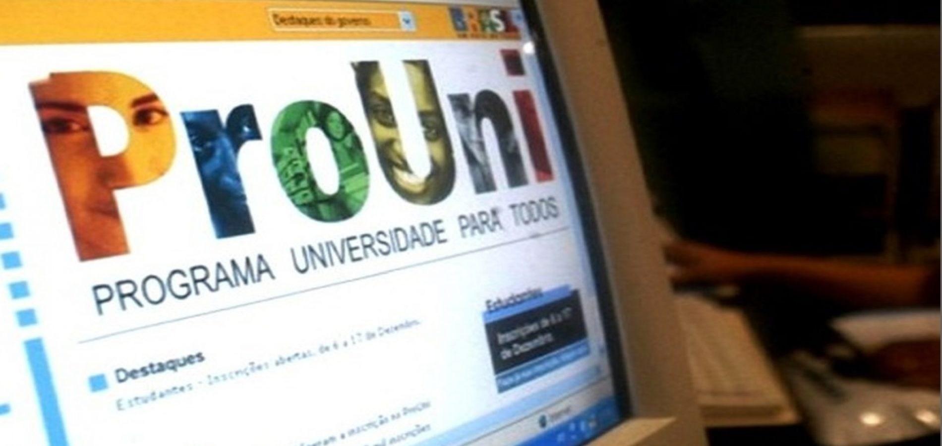 Prouni 2021: inscrições começam nesta terça em todo país