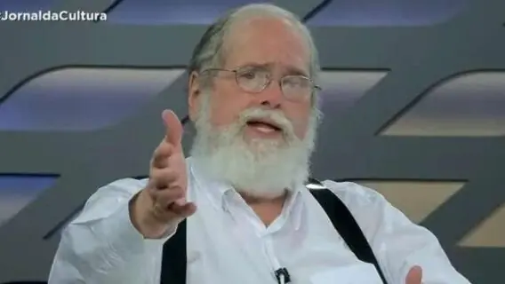 Gonzalo Vecina, fundador da Anvisa, crítica médicos que são cloroquina