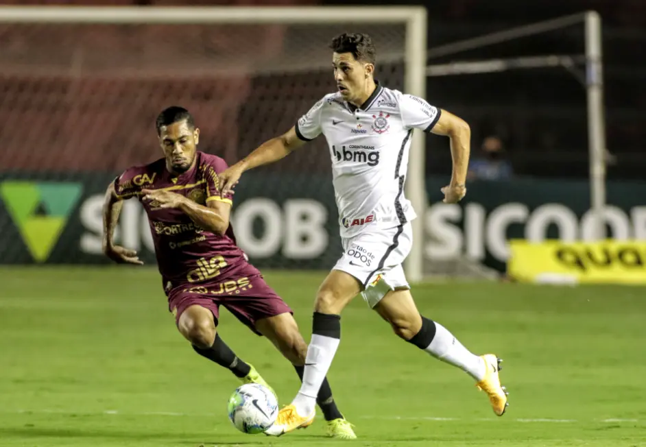 No primeiro turno, Sport venceu o Corinthians por 1 a 0, na Ilha do Retiro
