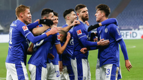 Depois de 30 jogos, Schalke 04 volta a vencer na Bundesliga