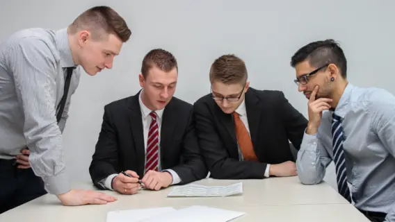 Bolsa de Valores: confira possíveis setores promissores em 2021