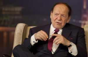 Foto do empresário Sheldon Adelson em matéria sobre pessoas pobres que ficaram ricas