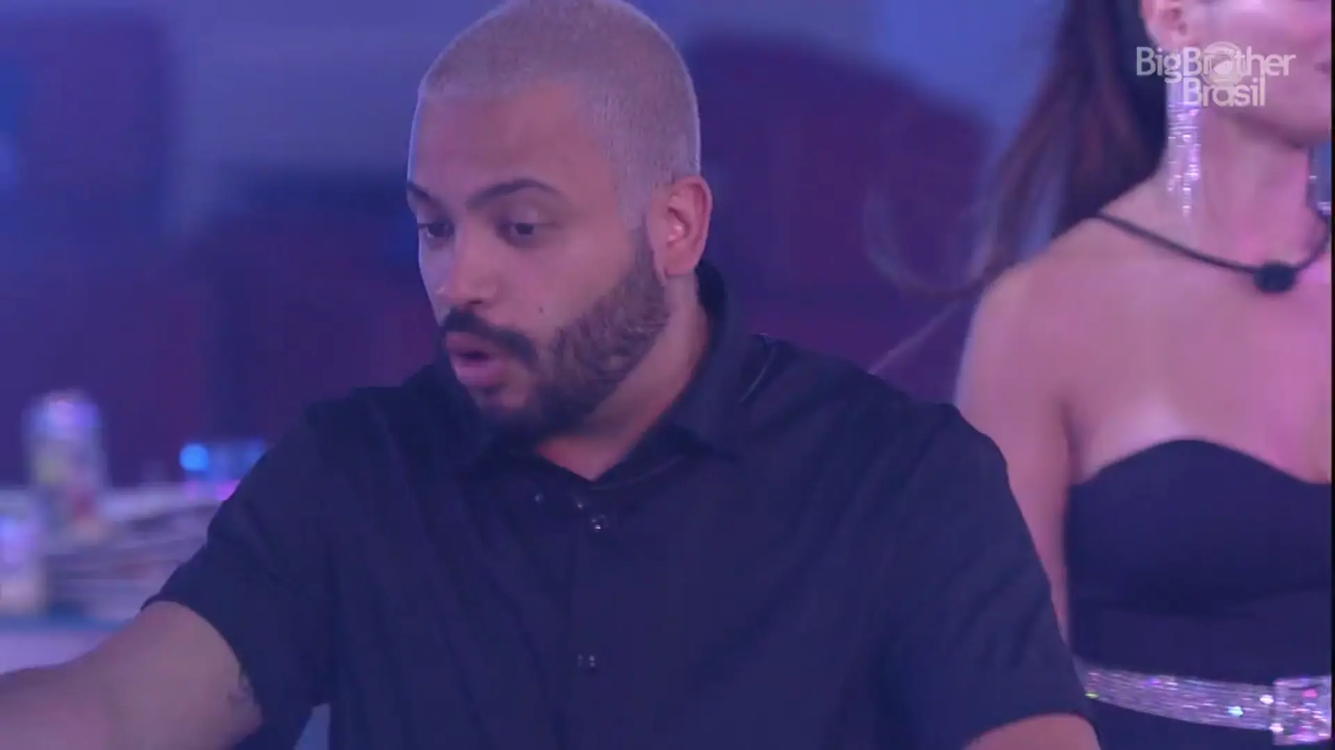 Projota curtindo som na festa da líder