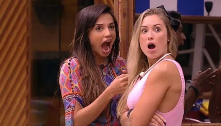 Na imagem Paula e Jéssica do BBB 18- Boninho confirma paredão falso do BBB 21