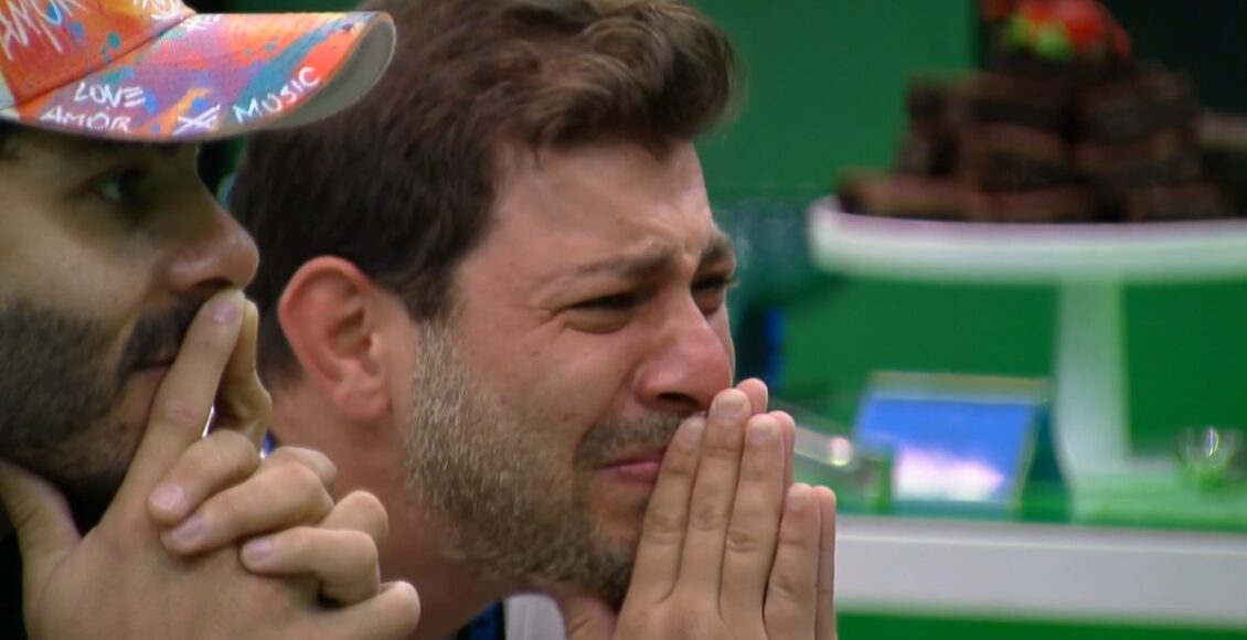 Imagem mostra Caio chora no almoço do Anjo do BBB21