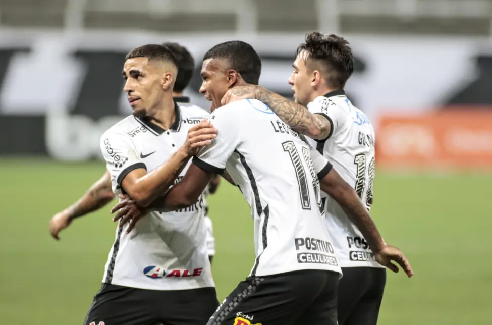 Corinthians precisa de uma combinação de resultados para conseguir a vaga na Libertadores