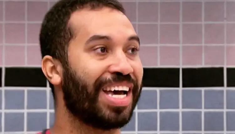 Na imagem Gilberto do BBB21