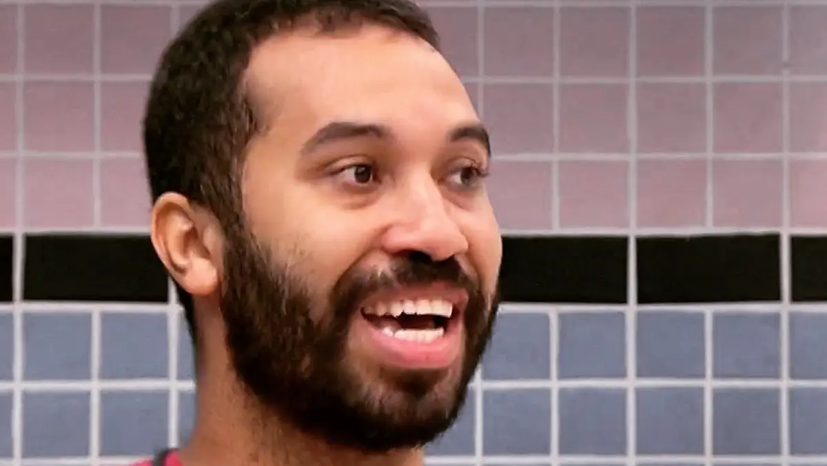 Na imagem Gilberto do BBB21