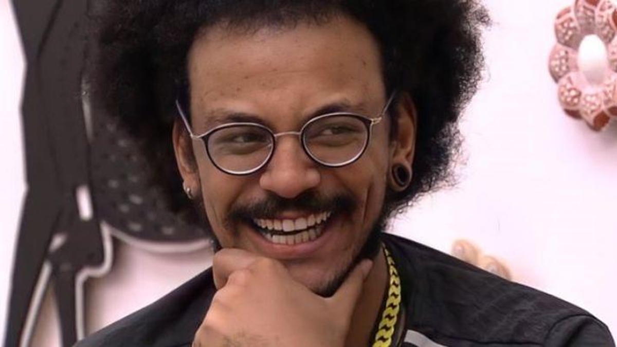 Na imagem João, líder do BBB21