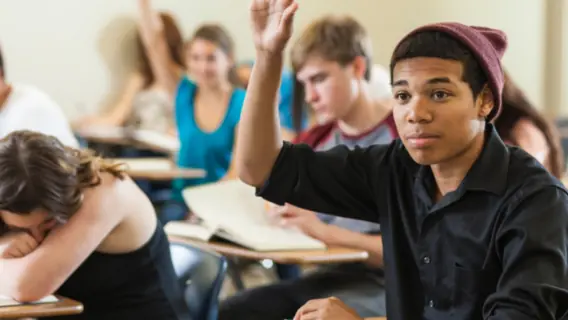 CIEE oferece mais de 12 mil vagas de estágio: veja como se inscrever