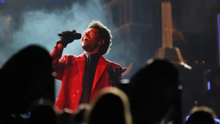 Super Bowl: veja como foi o show do intervalo com The Weeknd