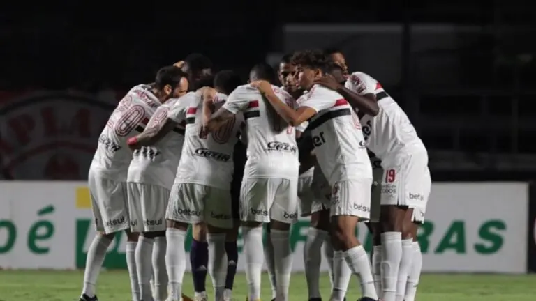 Jogos de hoje na TV: confira as partidas de futebol desta segunda (22)