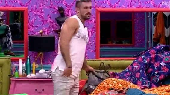 BBB 21: ameaça de agressão? Arthur se revolta com brothers